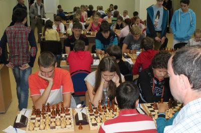 В конференц-зале стадиона «Спартак» стартовало личное первенство области по шахматам